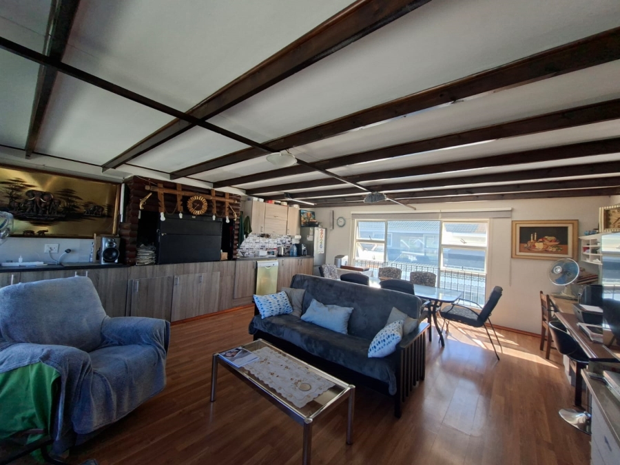 2 Bedroom Property for Sale in Hartenbos Central Western Cape